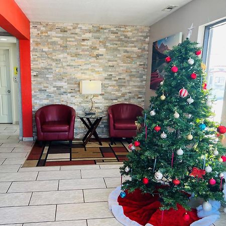Super 8 By Wyndham Moberly Mo Motel Екстериор снимка