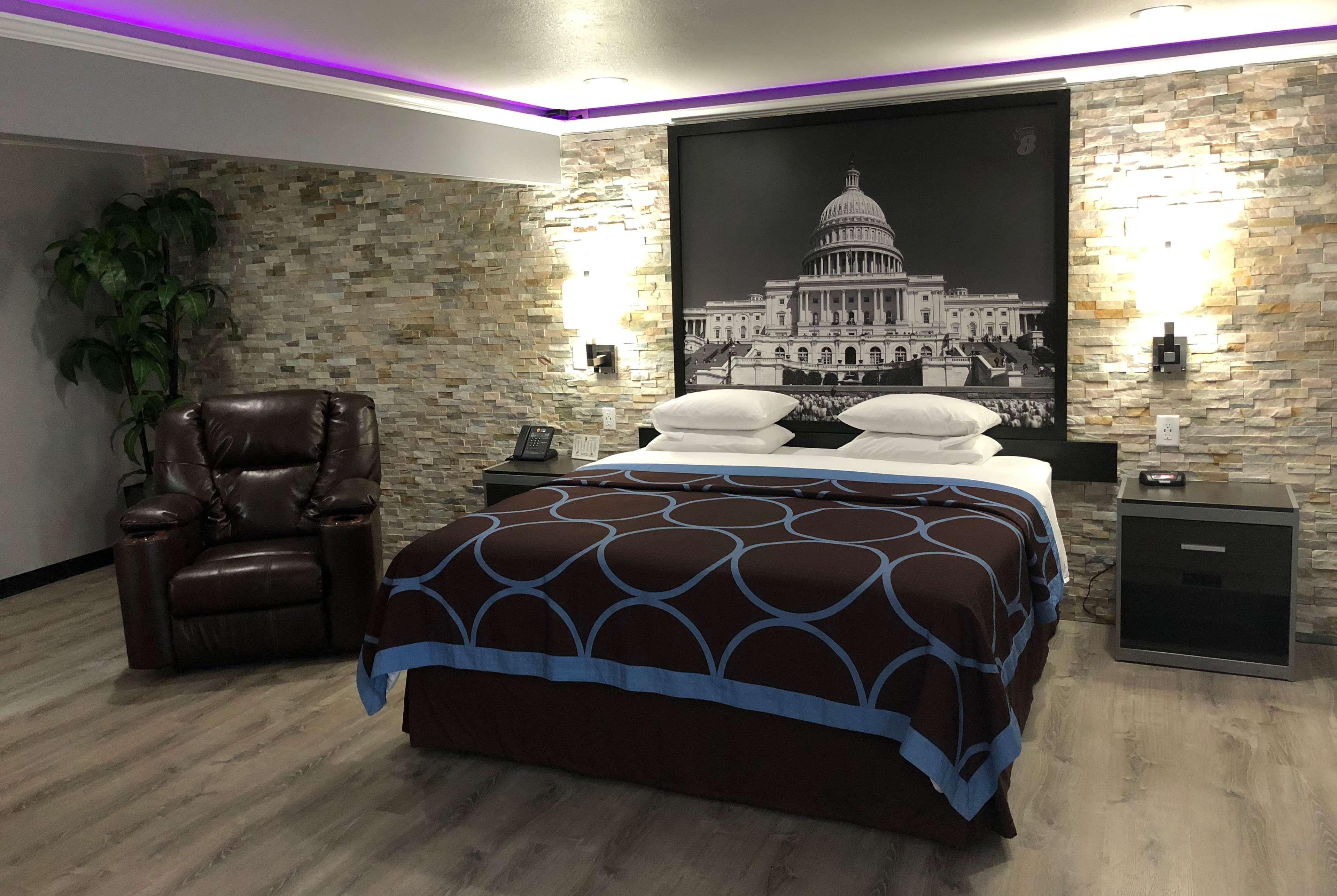Super 8 By Wyndham Moberly Mo Motel Екстериор снимка