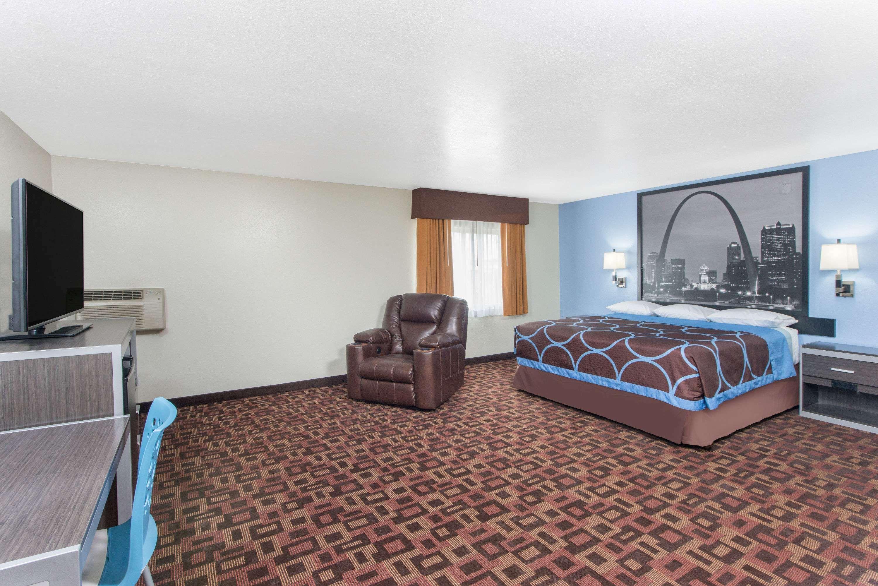 Super 8 By Wyndham Moberly Mo Motel Екстериор снимка