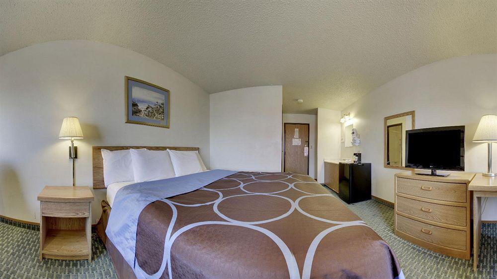 Super 8 By Wyndham Moberly Mo Motel Екстериор снимка