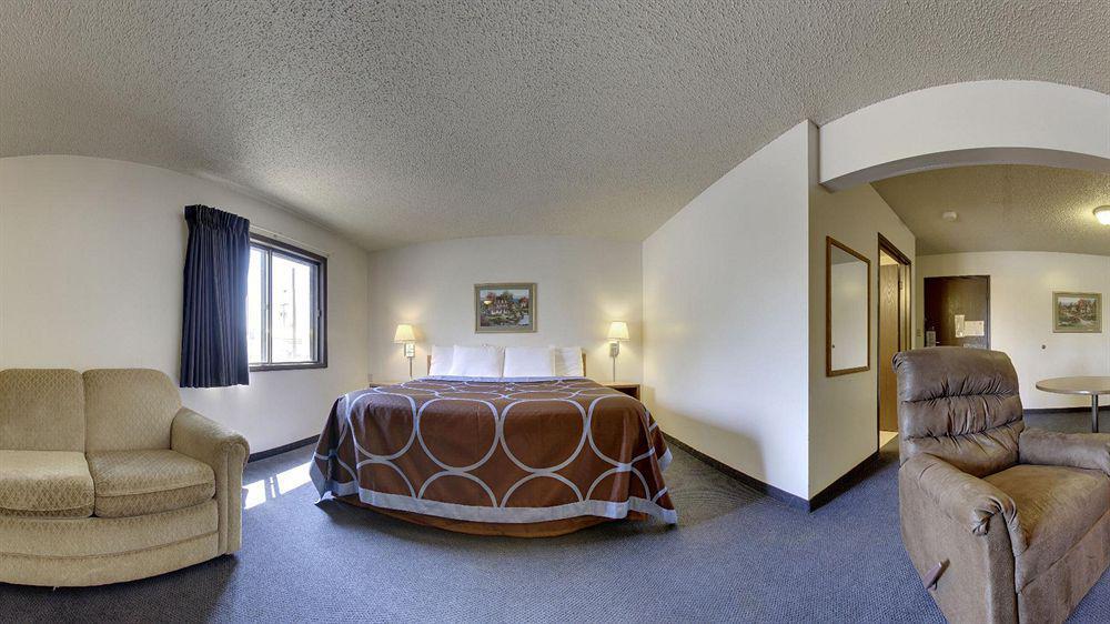Super 8 By Wyndham Moberly Mo Motel Екстериор снимка